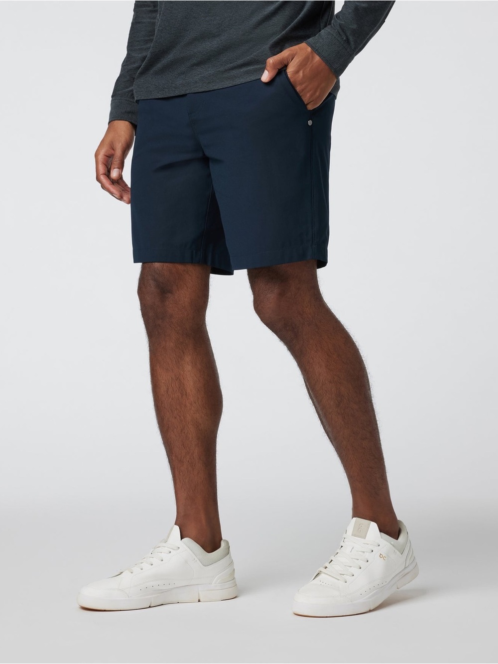 Vuori Meta Shorts 8 in - 38 NWOT